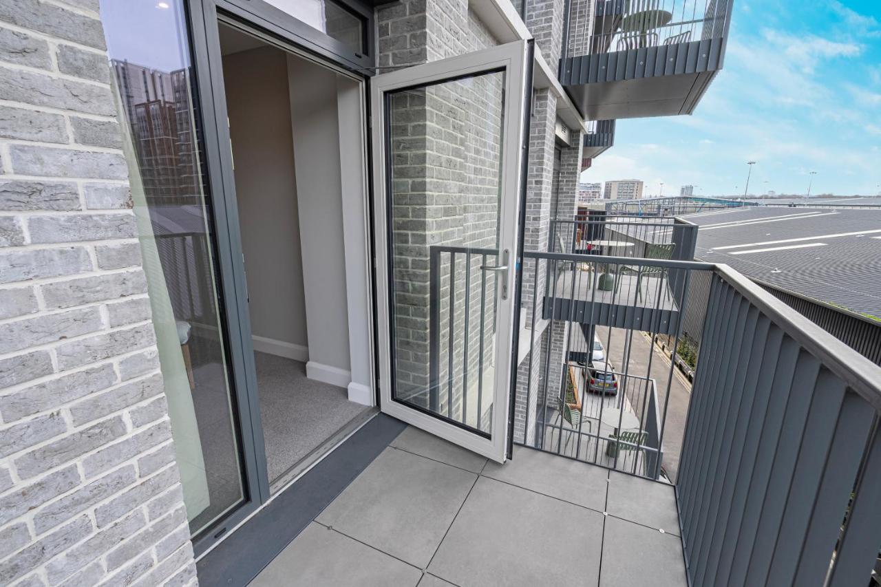 Altido New Apartments Near Battersea Power Station Londres Exterior foto